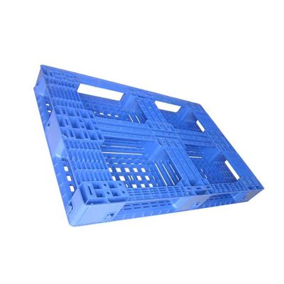 Páletes plásticas do Euro azul do polietileno 1200 x 800 corredores dos bens três