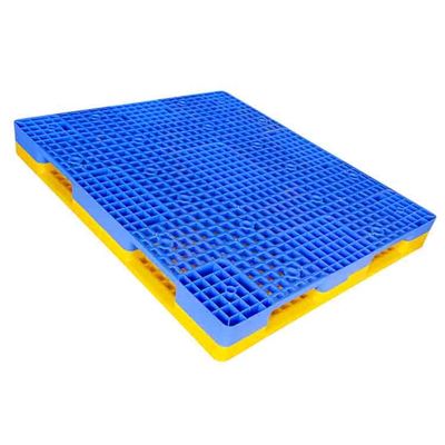 Páletes plásticas resistentes dos patins 27.3kg das páletes plásticas empilháveis do HDPE