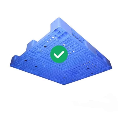 Único azul do produto comestível da carga plástica reusável empilhável da pálete 5T do HDPE enfrentado